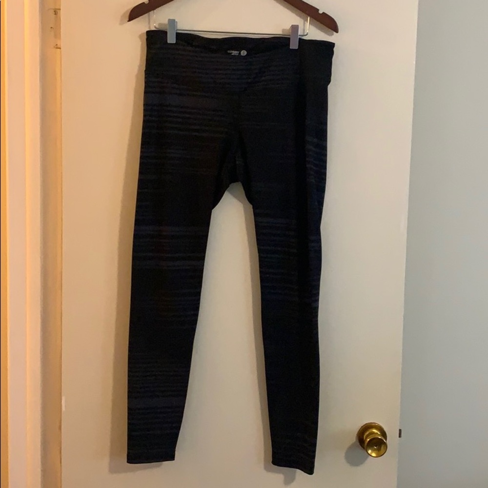 Old Navy Black leggings with gray striped detail